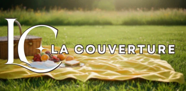couverture jaune pique-nique herbe verte été panier fruits lumière dorée