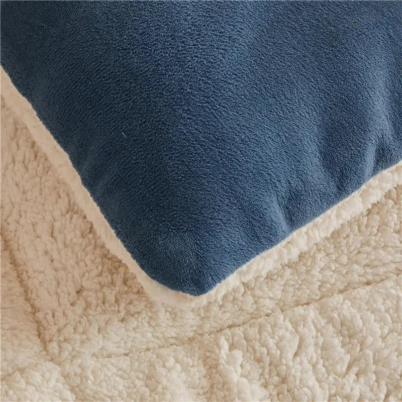 Couverture bleu marine