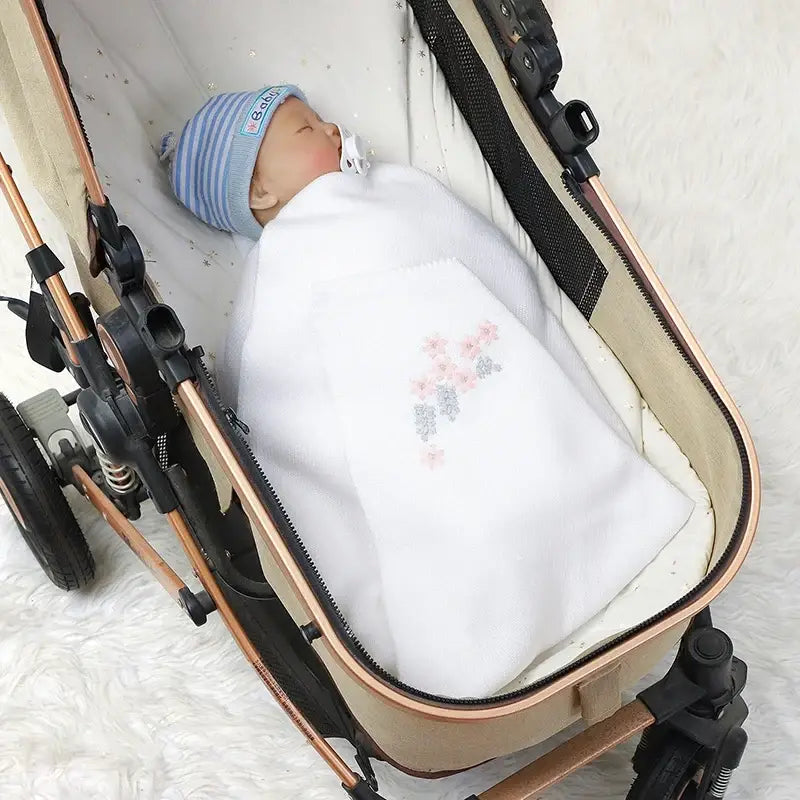 Couverture Brodée Bébé